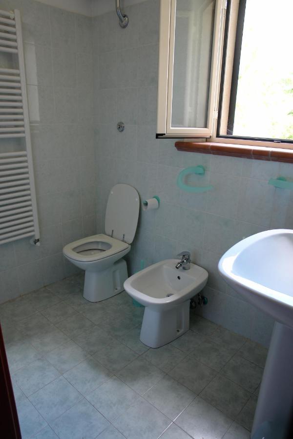 Case In Campagna Con Piscina A טודי מראה חיצוני תמונה